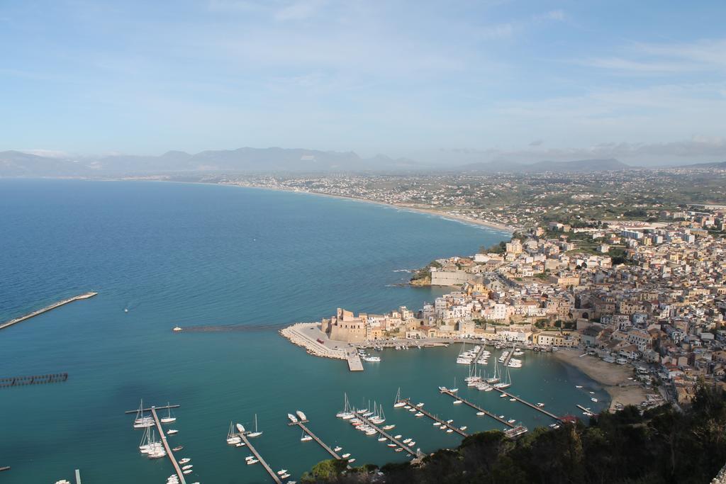 Casa Longo 2 Apartment Castellammare del Golfo Exterior photo